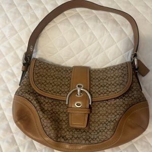 Classic Coach Tan Signature Soho Buckle Shoulder Bag